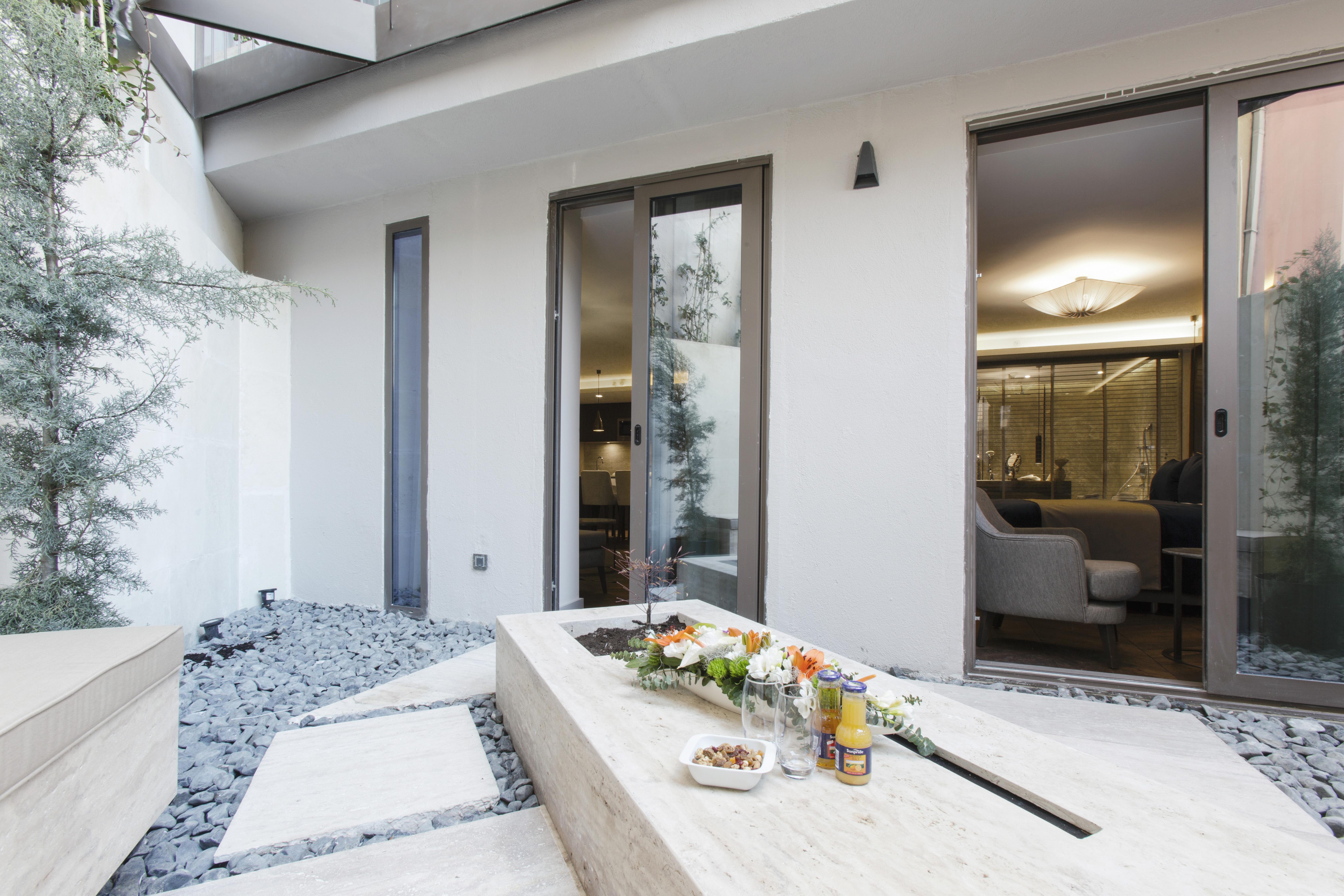 Noble22 Suites-Special Category Истанбул Екстериор снимка